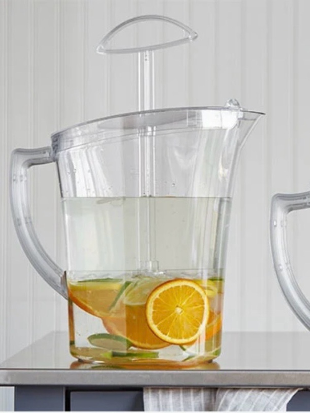 Pampered Chef Pitcher with Fruit Infuser